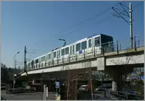 Mehr Hoch- als Untergrund Bahn: Die  M�tro 1  bzw  TSOL  zwischen Vigie und Malley am 11. M�rz 2011
