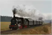 Dampflok 657 2770 f�hrt mit R 14312 von Braunau nach Attnang Puchheim. Dampflok Spektakel Hausruck 2011. 
M�hlheim am Inn 13.3.2011