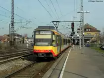 12.03.2011: Wagen 867 und Wagen 823 stehen als S5 nach Bad Wildbad in M�hlacker auf Gleis 50 zur Abfahrt bereit.