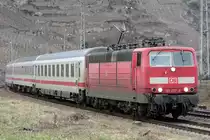 Die 181 207-2 zieht einen IC von Norddeich Mole nach Luxemburg am 11.03.2011