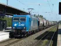 185 529-5 von LTE zieht am 13. Juni 2009 einen Getreidezug durch Viersen Bf, vermutlich in Richtung Niederlande.