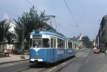 Dortmund Tw 73 hat den Borsigplatz verlassen und f�hrt am Oesterm�rsch in Richtung Innenstadt, 18.06.1988.