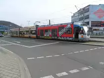 Das Foto zeigt die Saarbahn mit Werbung f�r den Media Markt am R�merkastell in Saarbr�cken. Aufgenommen habe ich das Foto am 12.03.2011 in Saarbr�cken.