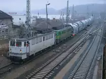 Auch 2011 f�hrt Montags,Mittwochs und Freitags der Kreidezug von Klementelvitz (1.Zug Ankunft in Bergen zwischen 17:30 und 18:00 Uhr,2.Zug Ankunft in Bergen zwischen 19:30 und 20:00 Uhr.Beim 2.Zug bringt der Zug nochmal Kreidewagen von Klementelvitz mit die sich mit den Wagen vom 1.Zug in Bergen vereinen)wieder zweimal nach Bergen/R�gen.Nach dem Abstellen des 1.Zuges fahren beide Loks gleich wieder nach Klementelvitz zur�ck.Am 14.M�rz 2011 rangierten die beiden DP-57 und 60 den 1.Zug in Bergen/R�gen.