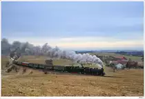 77.28 & 78.618 mit dem SDZ R14316; hier nahe Stra�/Pumberg; 13.3.2011