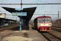 810 633 am 12.03.2011 bei Ausfahrt in Nové Sedlo u Lokte als Os27124. 