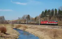 Mit etwa einer Stunde Versp�tung ist am 15.03.2011
der Wenzelzug bespannt mit 1142 628 und 1116 157
bei Wartberg/Kr. anzutreffen gewesen.