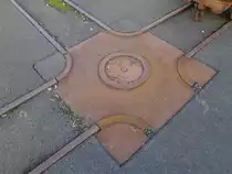 Ein schmalspuriger Gleisabzweig mit einfacher Drehm�glichkeit f�r Grubenbahnwagen auf dem Gel�nde der ehemaligen Zeche Zollern in Dortmund-B�vinghausen am 01.03.2011.