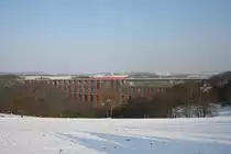 2 612er überqueren am 21.02.2011 als RE3791 die eingerüstete Göltzschtalbrücke bei Netzschkau.