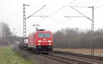 Am 17.3.2011 kommt die 185 234-2 mit eine G�terzug mit Coiltransportwagen gefahren in Richtung Rheydt.