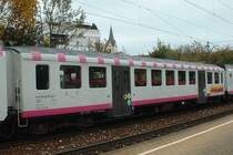 Zwischenwagen B 504629-31123 der MthB am 20.10.2002 im Triebzug 566 632  Seehas , Bahnhof Engen.