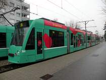 W�rend der Basler Fasnacht fahren auf der Linie 14 Combinos. Hier steht der Be 6/8 304 an der Ankunftshaltestelle in Pratteln. Die Aufnahme stammt vom 16.03.2011.