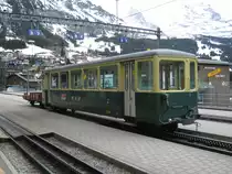 Der Steuerwagen Bt 262 des Pendels 102 wurde in Wengen stehen gelassen, damit der Triebwagen, infolge des F�hnsturms, alleine nach Kleine Scheidegg fahren konnte, 15.03.2011.