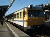 Am 22.03.2011 �berraschte 719 04- (die BR-Ziffern konnte ich nicht erkennen) mit einem Besuch in Rostock Hbf. An der Seite stand Profilmesszug.