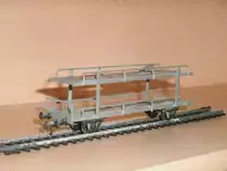 Mein erster H0-Autotransportwagen ohne Beschriftung auch der Hersteller l��t sich Nirgends zuerkennen.