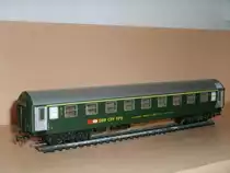 Ich sammle schon seit vielen Jahren Modellbahnen,doch das des es zu DDR-Zeiten sogar einen Schweizer Reisezugwagen,von einem DDR-Modellbahnhersteller,in H0 gab war mir neu.