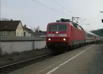 Als Ersatzzug f�r die Metropolitan-Garnitur, wurde am 30.03.11 die 120 110 mit dem ICE 914 nach Berlin eingesetzt. Bei der Durchfahrt durch Stockheim(Oberfr).