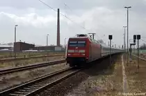 101 142-8 mit dem IC 143 von Schiphol (Airport) nach Berlin Ostbahnhof mit einem zus�tzlicher Halt in Rathenow. Der IC 143 hatte wegen Versp�tung im Ausland zu diesem Zeitpunkt eine Versp�tung von 15min gehabt. 01.04.2011
