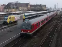 Blick von der Fu�g�ngerbr�cke auf den Bahnhof Lindau Insel (5.3.11)