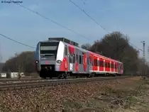 Der WM-Triebwagen der S-Bahn Rhein-Neckar kam am 24.03.2011 wieder nach Karlsruhe. 425 226-8 untewegs als S3 von Germersheim nach Karlsruhe Hbf �ber Mannheim, Heidelberg. Aufgenommen zwischen Weingarten und Karlsruhe-Durlach.
