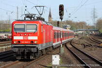143 842-3 (DB) f�hrt am 10. April 2011 um 17:17 Uhr mit der S1 in Richtung Solingen Hbf in M�lheim (Ruhr) Styrum ein