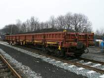 Slowakischer Niederbordwagen Res 33 56 3947 109-3 am 13.M�rz 2011 in Putbus.