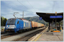 1216.910 mit dem LTE Leerhackschnitzelzug 41385 am 8.4.2011 kurz vor der Abfahrt in Gratwein-Gratkorn Richtung ungar. Grenzbahnhof Hegyeshalom.