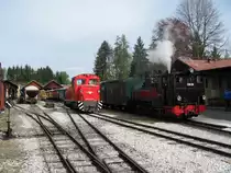 Die beiden Arbeitstiere der Stainzer Lokalbahn stehen am 11.04.2011 vor dem Bahnhof Stainz und warten auf die Abnahme der Bremstechhnischen einrichtungen. 