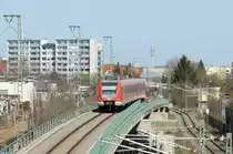 423 165 am 03.04.11 als S3 nach Holzkirchen in Obergiesing