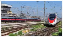 Im Regionalzug von Milano nach Lecce. 1.Tag 
Ein ETR500 und ein ETR610 der SBB verlassen den Mail�nder Hauptbahnhof. (05.04.2011)