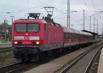 143 846-4 verl�sst am 15. April 2011 mit einer Leerreise nach Kronach den Bamberger Bahnhof.