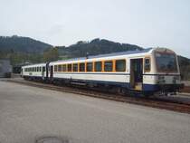 SWEG VT 125 und SWEG VS 200 der Achertalbahn stehen am 05.04.2011 in Ihrem Heimat-Bw Ottenh�fen im Schwarzwald.VT 125 wird gleich wieder auf seiner Heimatstrecke auf Tour gehen.