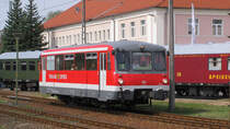 Am 17.04.2011 ging es zum BW Fest nach Cottbus. Am Bahn�berweg an der Einfahrt zum BW (dieser wird sogar noch per Hand ge�ffnet und geschlossen) wurde mal der BW - Shuttle in Form von 772 342 fotografiert.