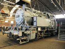 80 030 im sch�nen wei� steht im Schuppen des Eisenbahnmuseums Bochum Dahlhausen am 16.4.2011