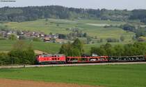 218 326-7 mit dem AZ 1379 (G�ttingen-L�rrach Gbf) bei Erzingen 23.4.11