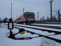 Vom Gel�nde des Eisenbahn und Technikmuseum  Schwerin aus konnte man den VT 628 / 928  zur Bereitstellung nach Stettin beobachten am 06.02.2006 an einem Wintertag