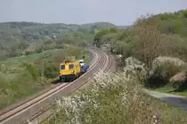 Am 21.04.2011 fuhr mir diese lustige Fuhre vor die Linse, Oberleitnugsinstandhaltungsfahrzeug zwischen Altenebken und Paderborn. 