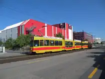 Doppeltraktion Be 4/8 und Be 4/6 auf der Linie 11 beim Ruchfeld in M�nchenstein bei Basel. Die Aufnahme stammt vom 19.05.2011.