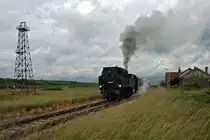 Mit dem Tender voraus, geht es wieder zur�ck nach Mistelbach Lokalbahnhof. Die Aufnahme entstand am 28.05.2011 bei der Abfahrt in Neusiedl- St. Ulrich.