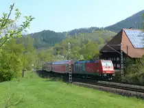 RE 4712 nach Karlsruhe mit 146 231 hier kurz nach Hornberg (Schwarzw). 17.4.11