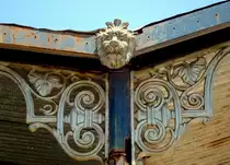 Impressionen von der Algarve: sch�nes Detail der Bahnsteigkonstruktion in Conceicao. 16.5.2011