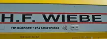 Ein Familienmitglied der Familie Wiebe war Namensgeber f�r die Maxima 40CC.  Tim Hermann - Das Kraftpaket  ist auf der Flanke der Lok zu lesen. Aufgenommen am 22.04.2011 in Eschwege West.