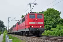 151 023-0 Doppeltraktion mit Sch�ttgutwagen durch Bonn-Beuel - 06.05.2011