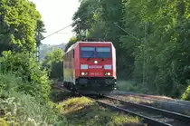 185 222-7 hat einem schweren G�terzug in der Steigung bis zum Gemmenicher Tunnel Schubhilfe geleistet, und kehrt nun solo wieder zur�ck nach Aachen-West. Aufgenommen am 01/06/2011.