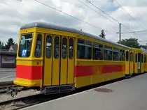 Bald nicht mehr anzutreffen sind die B4 Anh�nger auf der Linie 17. AW 1303 an der Haltestelle in Bottmingen. Aufnahme: 04.06.2011.