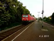 143 370-5 bei der Einfahrt mit RB in Zwickau P�lbitz auf der Fahrt von Zwickau (Sachs) Hbf nach Dresden Hbf. Fotografiert am 04.06.2011