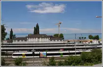 Bahnhof Rorschach mit S1 23158 aus der Vogelperspektive. Entlang der Visierstange entsteht ein Liftturm, um den steilen Anstieg zur Panoramastrasse bequemer zu machen. (05.06.2011)