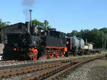 Auch nach dem letzten Zug war f�r 91 134,am 04.Juni 2011,noch nicht ganz Feierabend,als die Lok neben dem Kohlenbansen in Putbus abgestellt war.