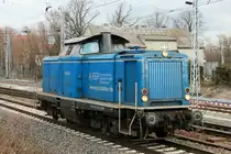 212 272-9 der Eisenbahngesellschaft Potsdam mbH (EGP) am 27. Januar 2011 bei der Einfahrt zum Abstellen im Bereich des Bahnhof Berlin Sch�nefeld