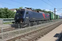 EA 3007 Kirstine Meyer der DSB f�hrt f�r DB-Schenker D�nemark, Ejby Fyn, 9. Juni 2011